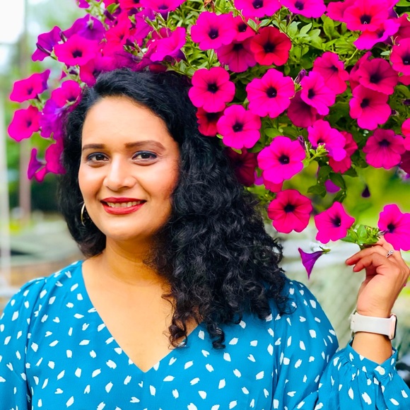 WELCOME ๐๐๐๐ to my closet - Picture 1 of 2